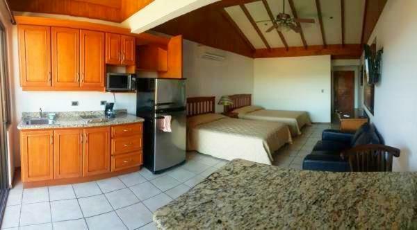 Flamingo Marina Resort Studio プラヤ・フラミンゴ エクステリア 写真